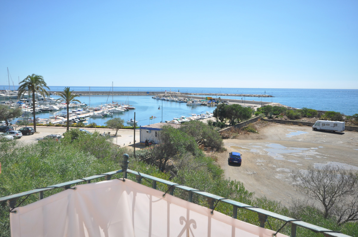 Huis te koop in Estepona | 4 slaapkamers H5080828
