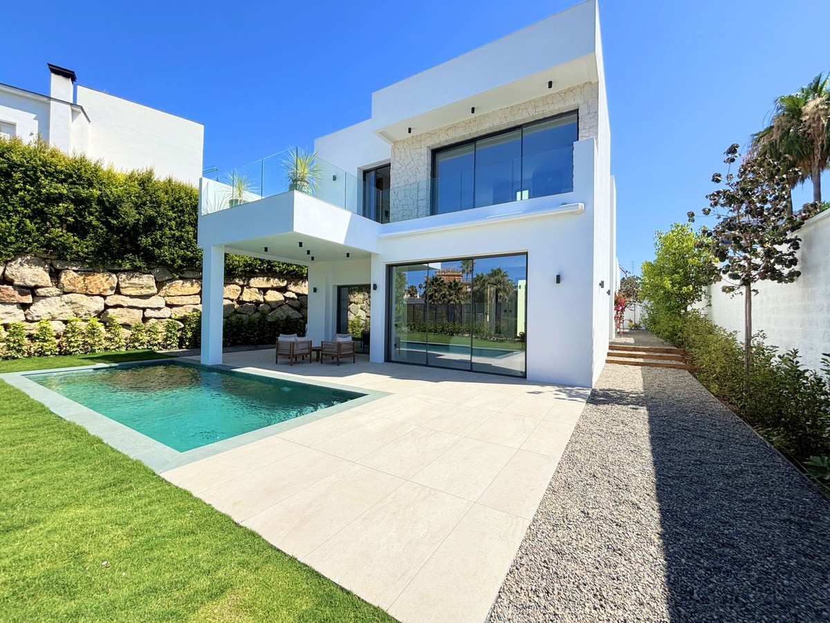 Huis te koop in Estepona | 4 slaapkamers H5083153
