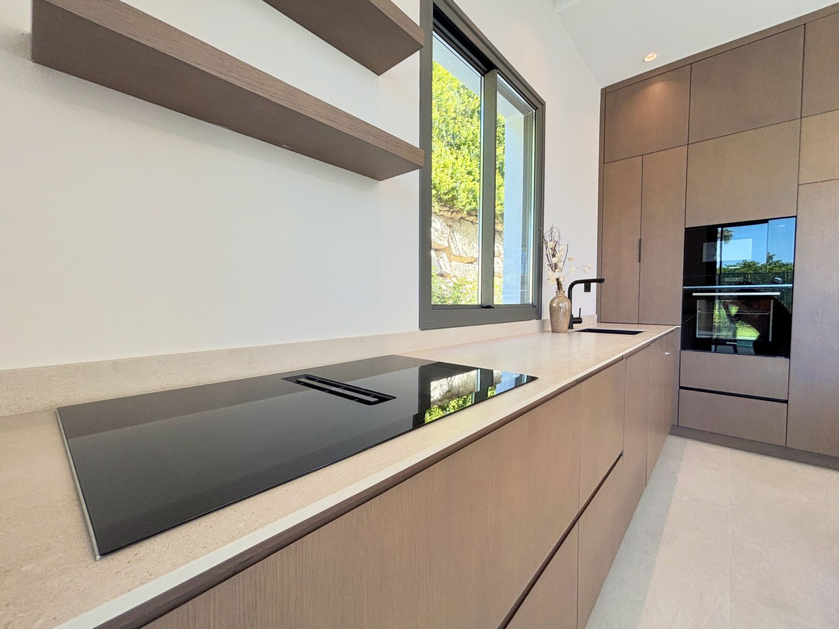 Huis te koop in Estepona | 4 slaapkamers H5083153