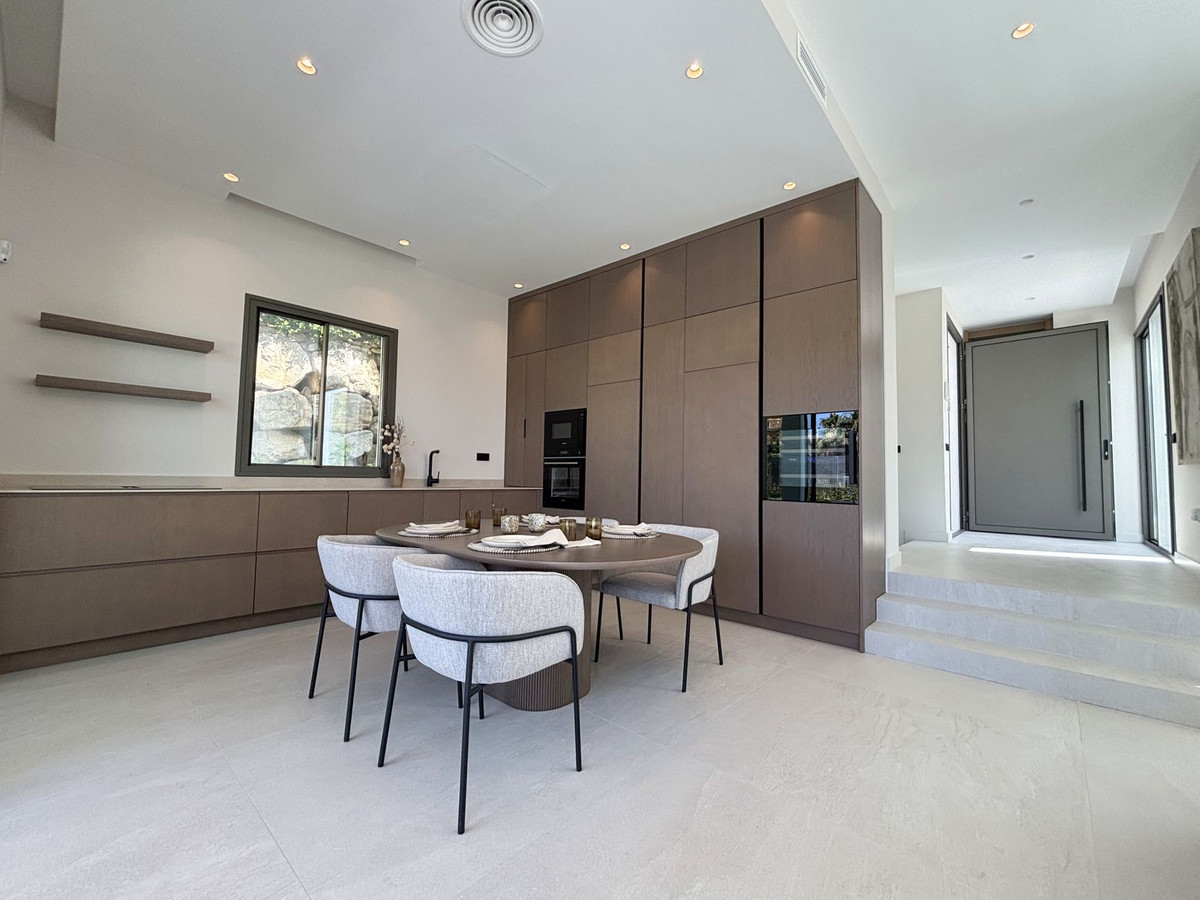 Huis te koop in Estepona | 4 slaapkamers H5083153