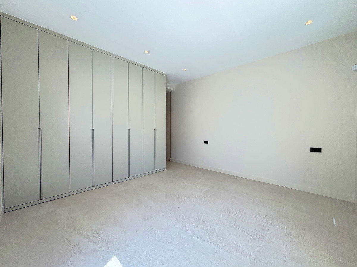 Huis te koop in Estepona | 4 slaapkamers H5083153