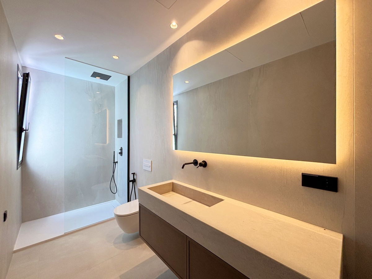 Huis te koop in Estepona | 4 slaapkamers H5083153