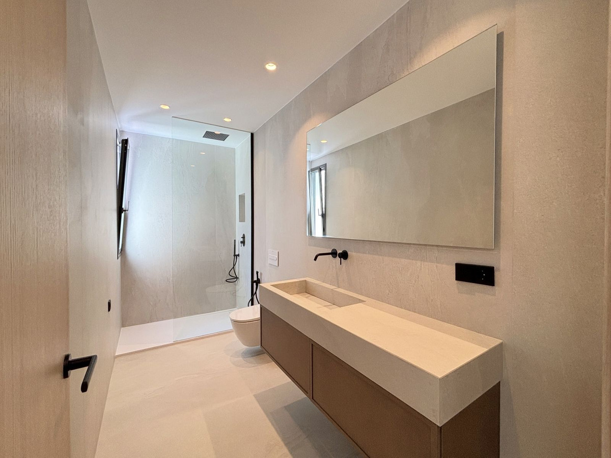 Huis te koop in Estepona | 4 slaapkamers H5083153