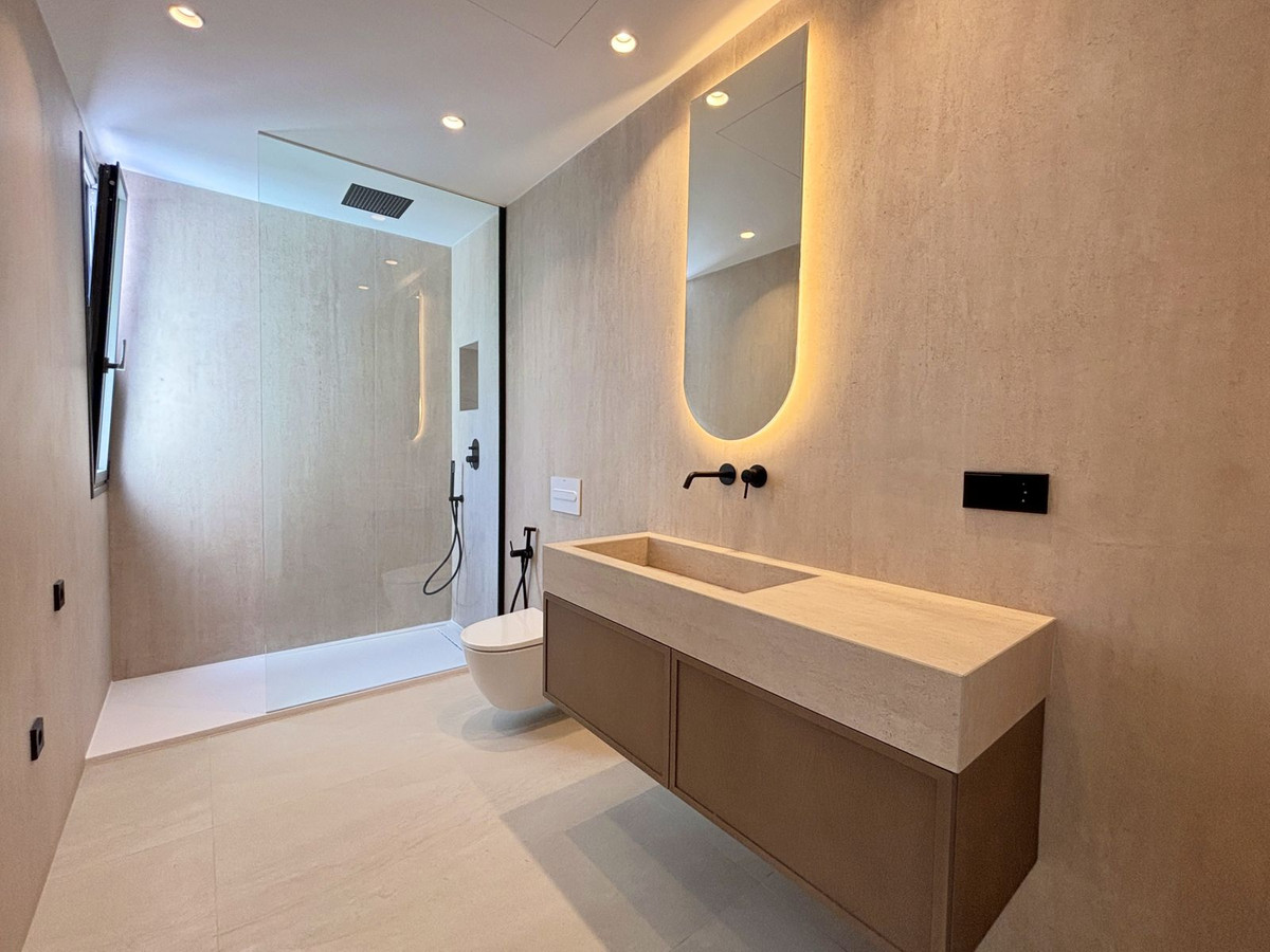 Huis te koop in Estepona | 4 slaapkamers H5083153