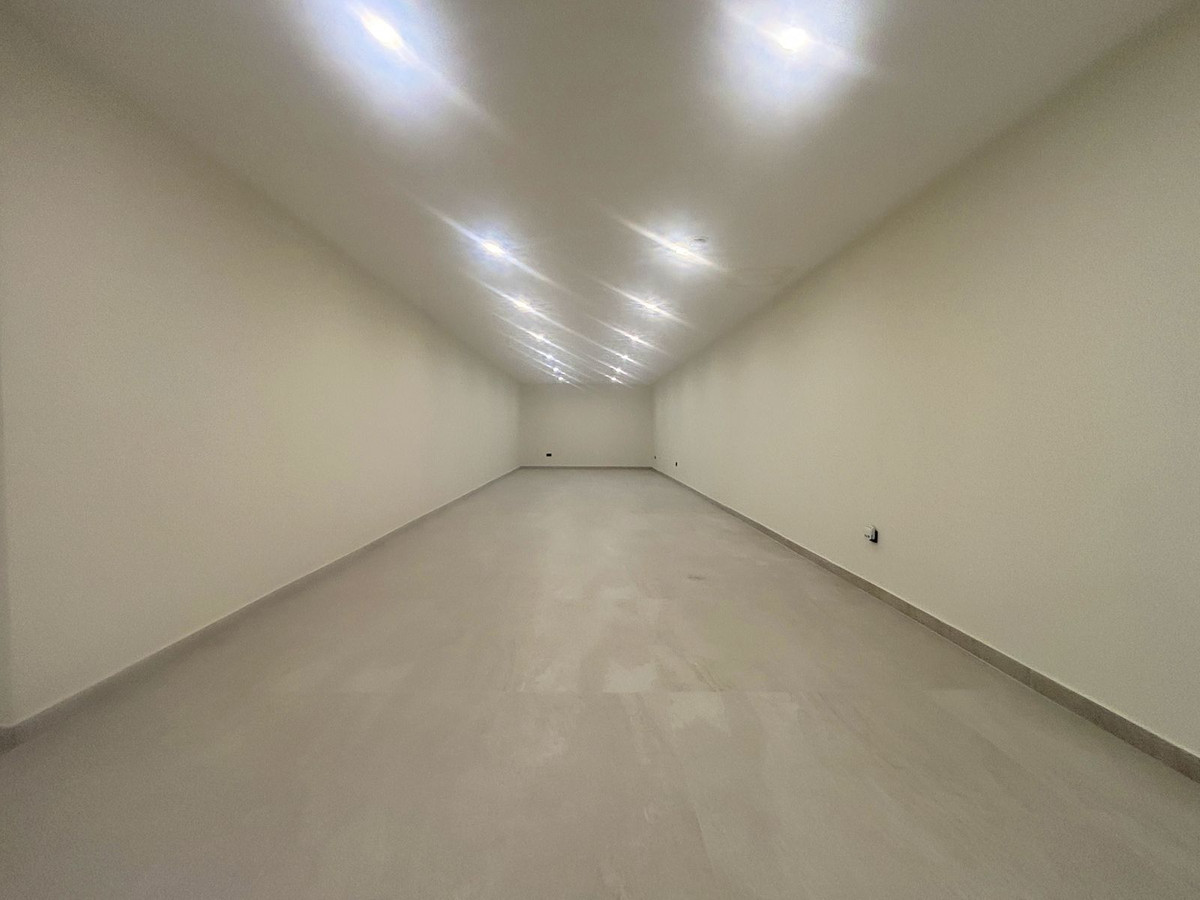 Huis te koop in Estepona | 4 slaapkamers H5083153