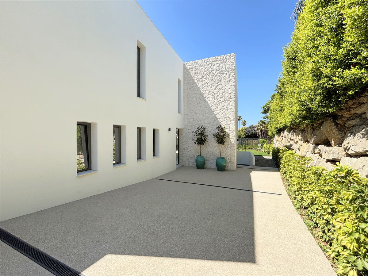 Huis te koop in Estepona | 4 slaapkamers H5083153
