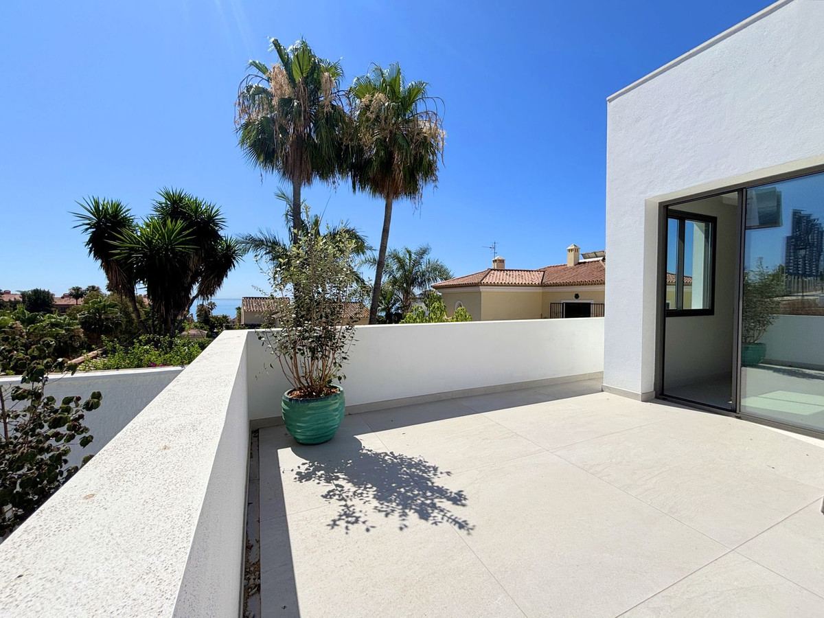 Huis te koop in Estepona | 4 slaapkamers H5083153