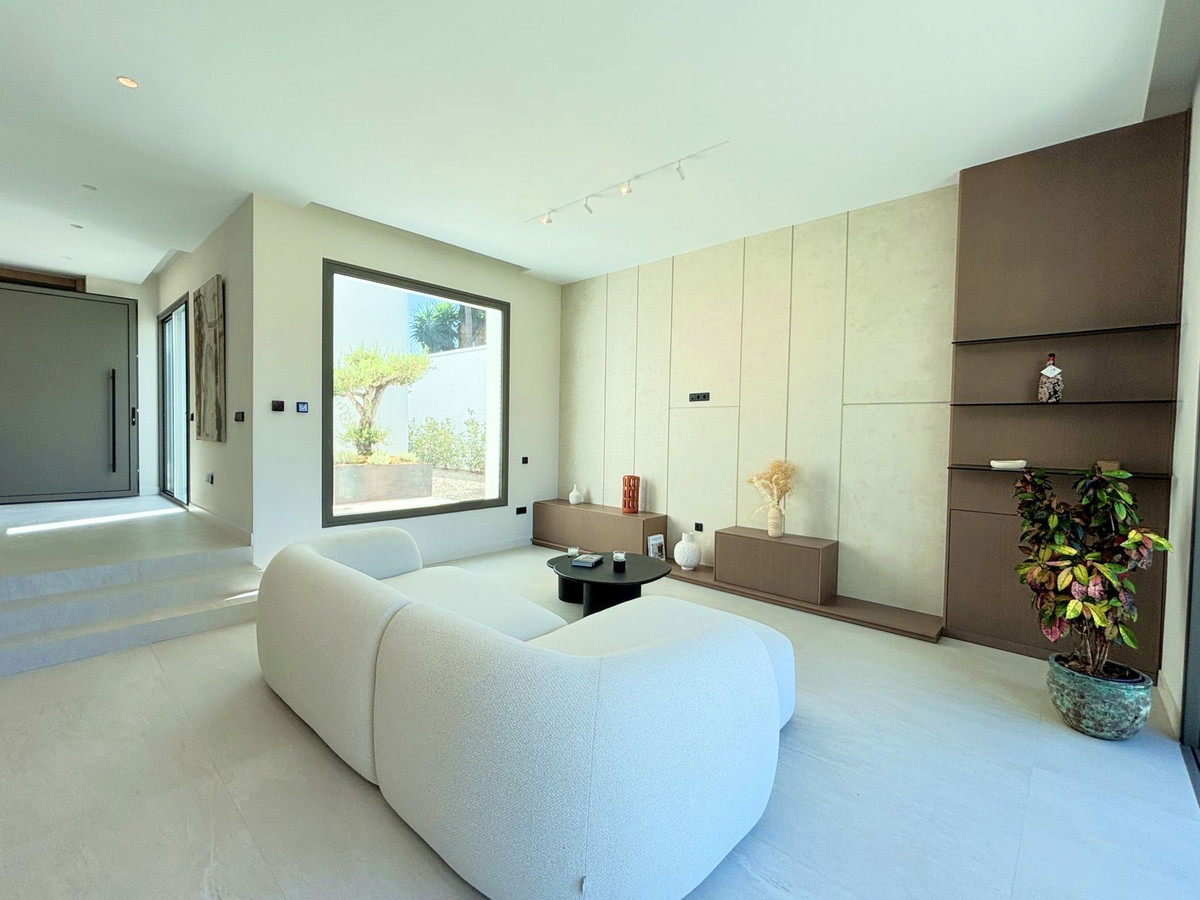 Huis te koop in Estepona | 4 slaapkamers H5083153