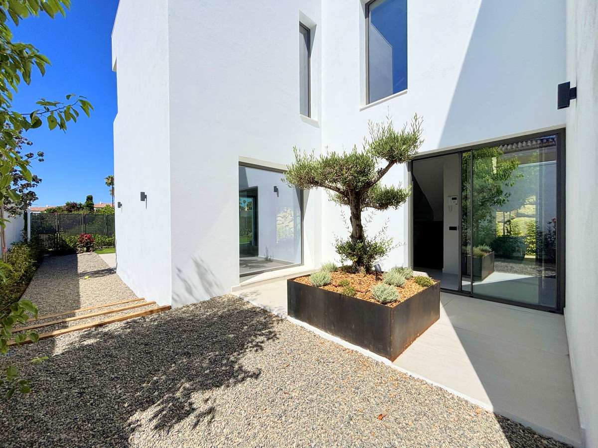 Huis te koop in Estepona | 4 slaapkamers H5083153