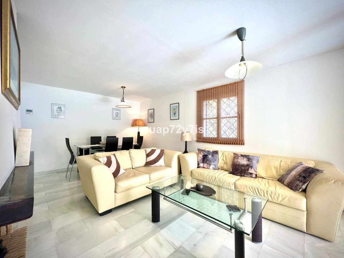 Huis te koop in Estepona | 2 slaapkamers H5101006