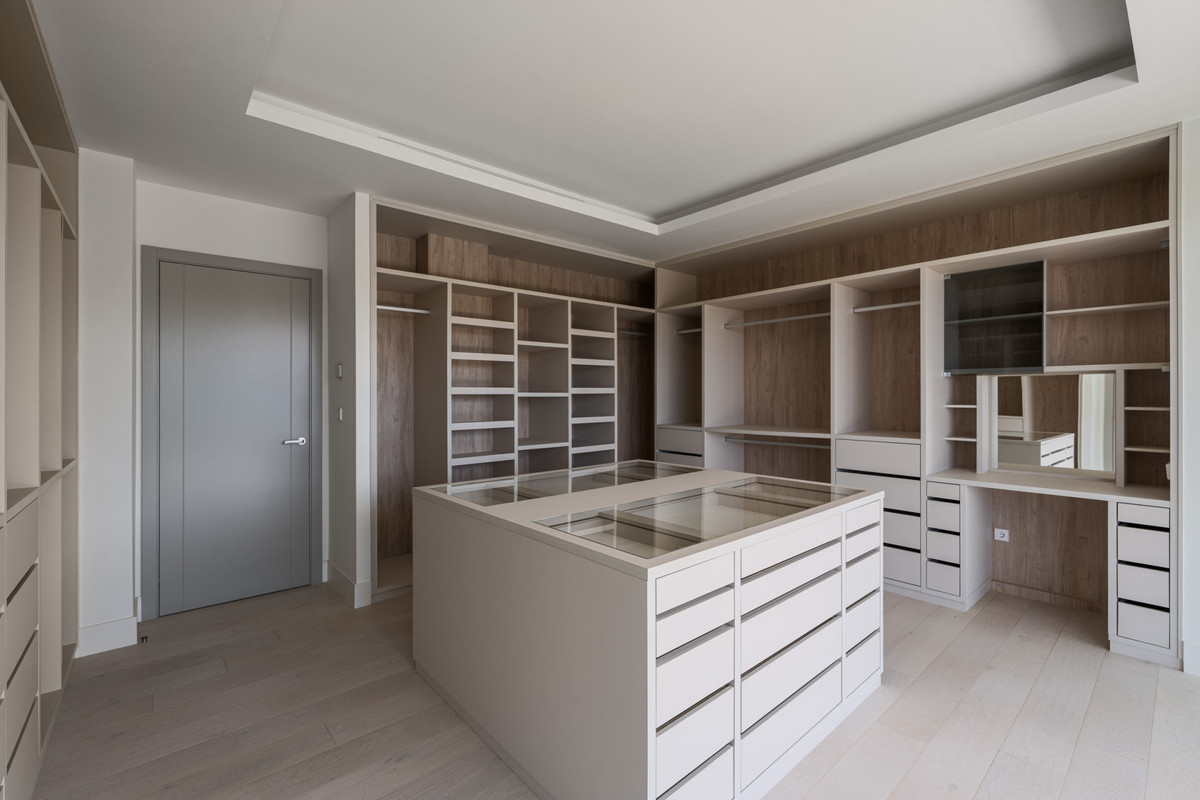 Huis te koop in Estepona | 4 slaapkamers H5103631