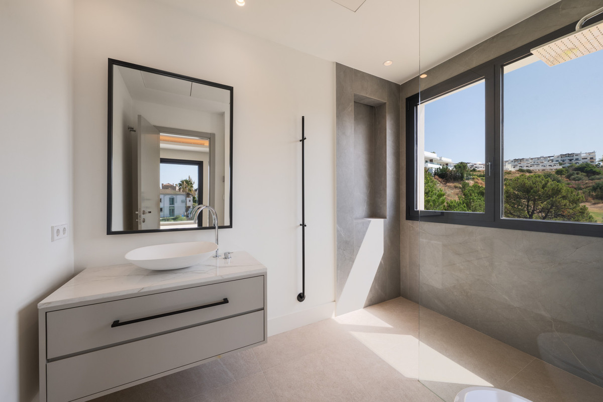 Huis te koop in Estepona | 4 slaapkamers H5103631