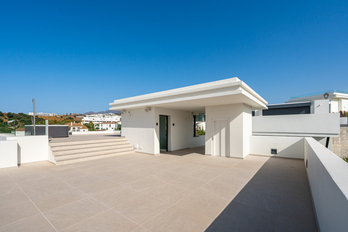 Huis te koop in Estepona | 4 slaapkamers H5103631