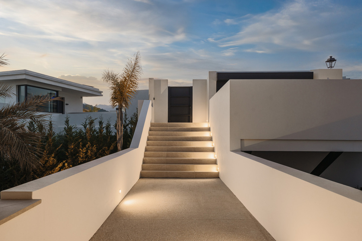 Huis te koop in Estepona | 4 slaapkamers H5103631