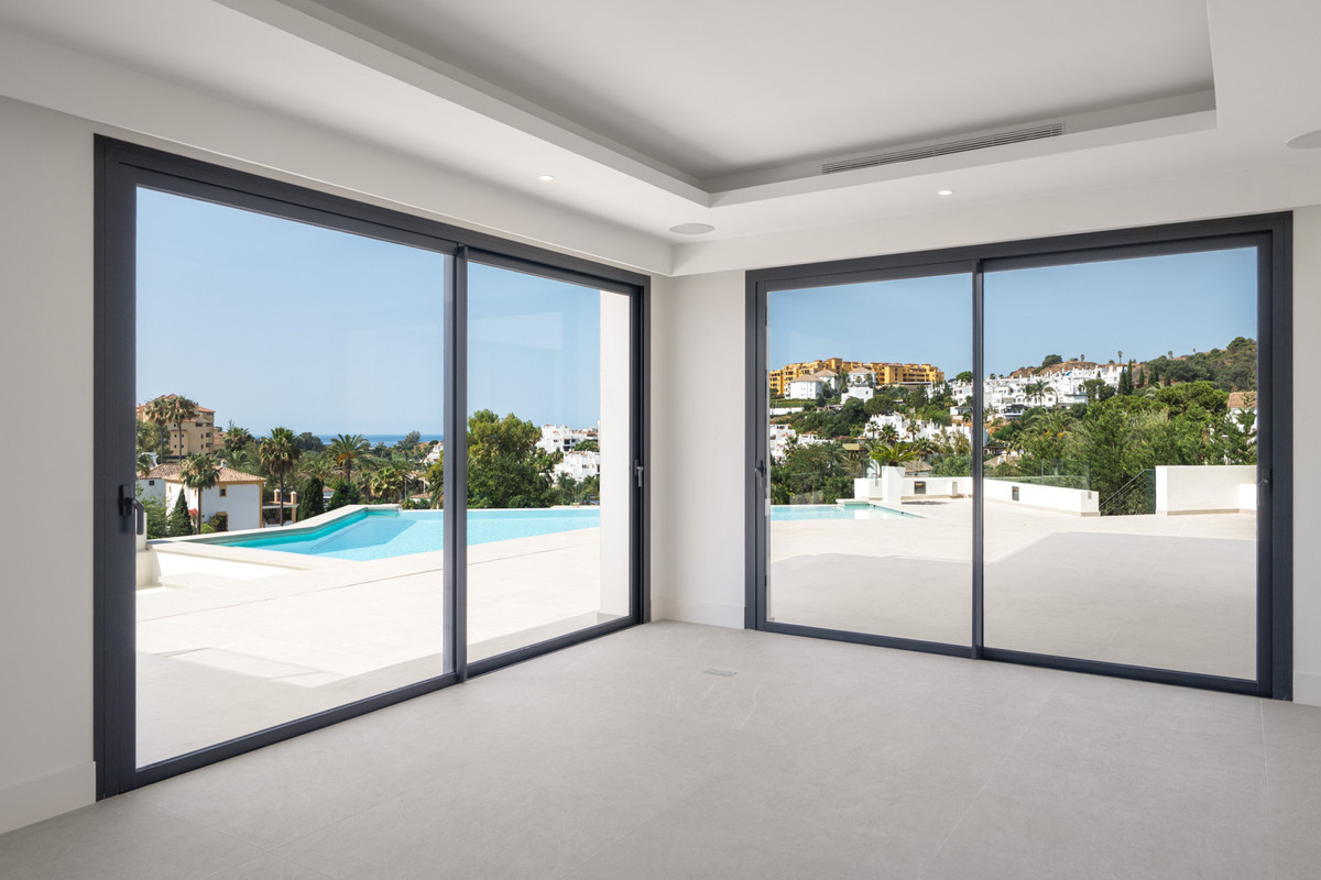 Huis te koop in Estepona | 4 slaapkamers H5103631