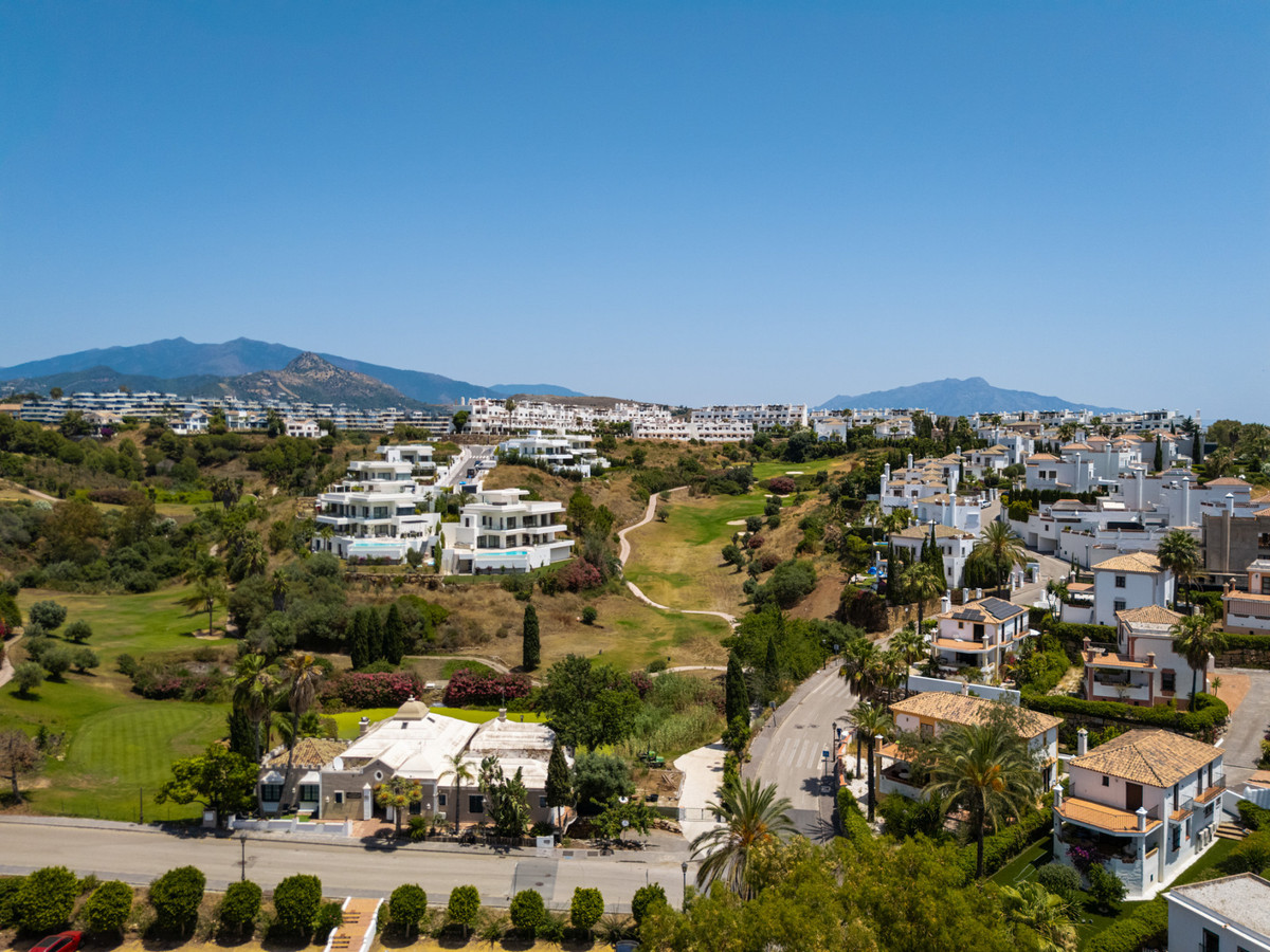 Huis te koop in Estepona | 4 slaapkamers H5103631