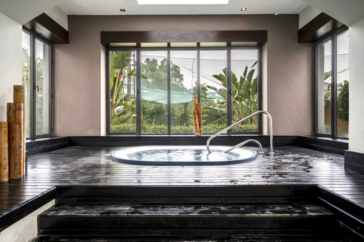 Huis te koop in Estepona | 5 slaapkamers H5106211