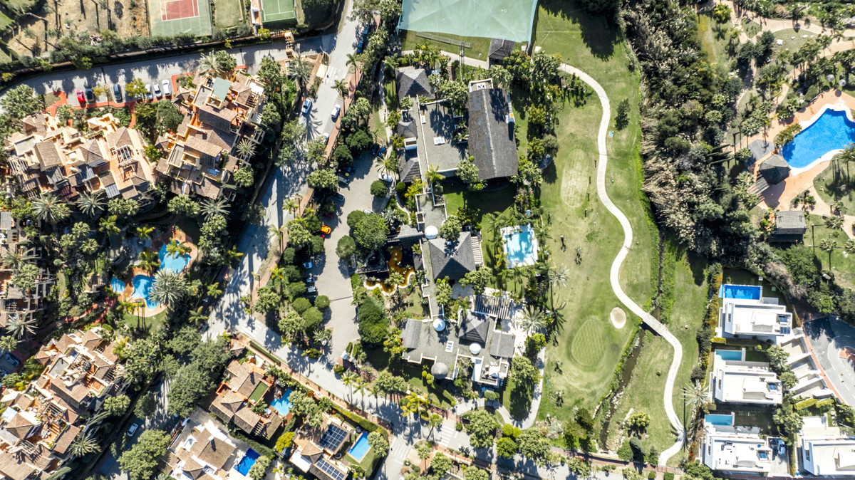 Huis te koop in Estepona | 5 slaapkamers H5106211