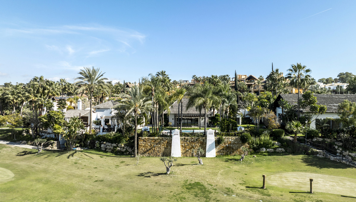 Huis te koop in Estepona | 5 slaapkamers H5106211