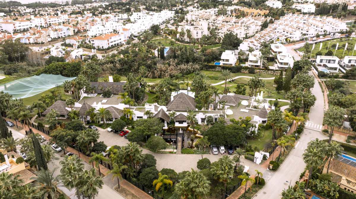 Huis te koop in Estepona | 5 slaapkamers H5106211