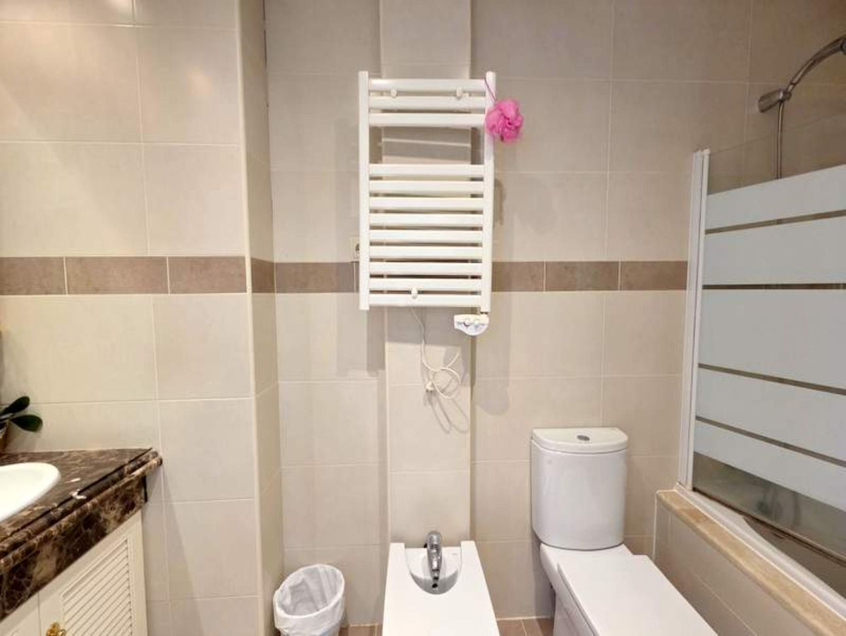 Huis te koop in Estepona | 3 slaapkamers H5107336