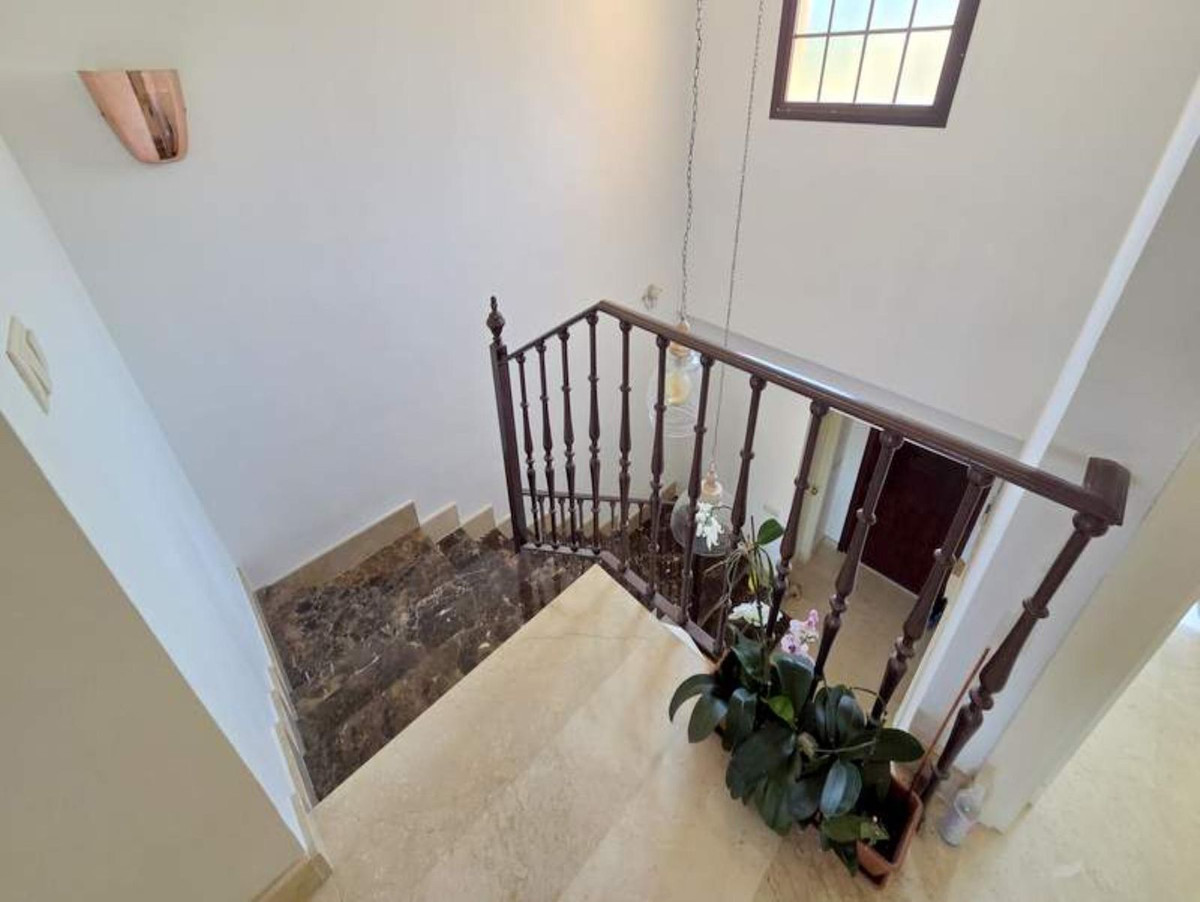 Huis te koop in Estepona | 3 slaapkamers H5107336