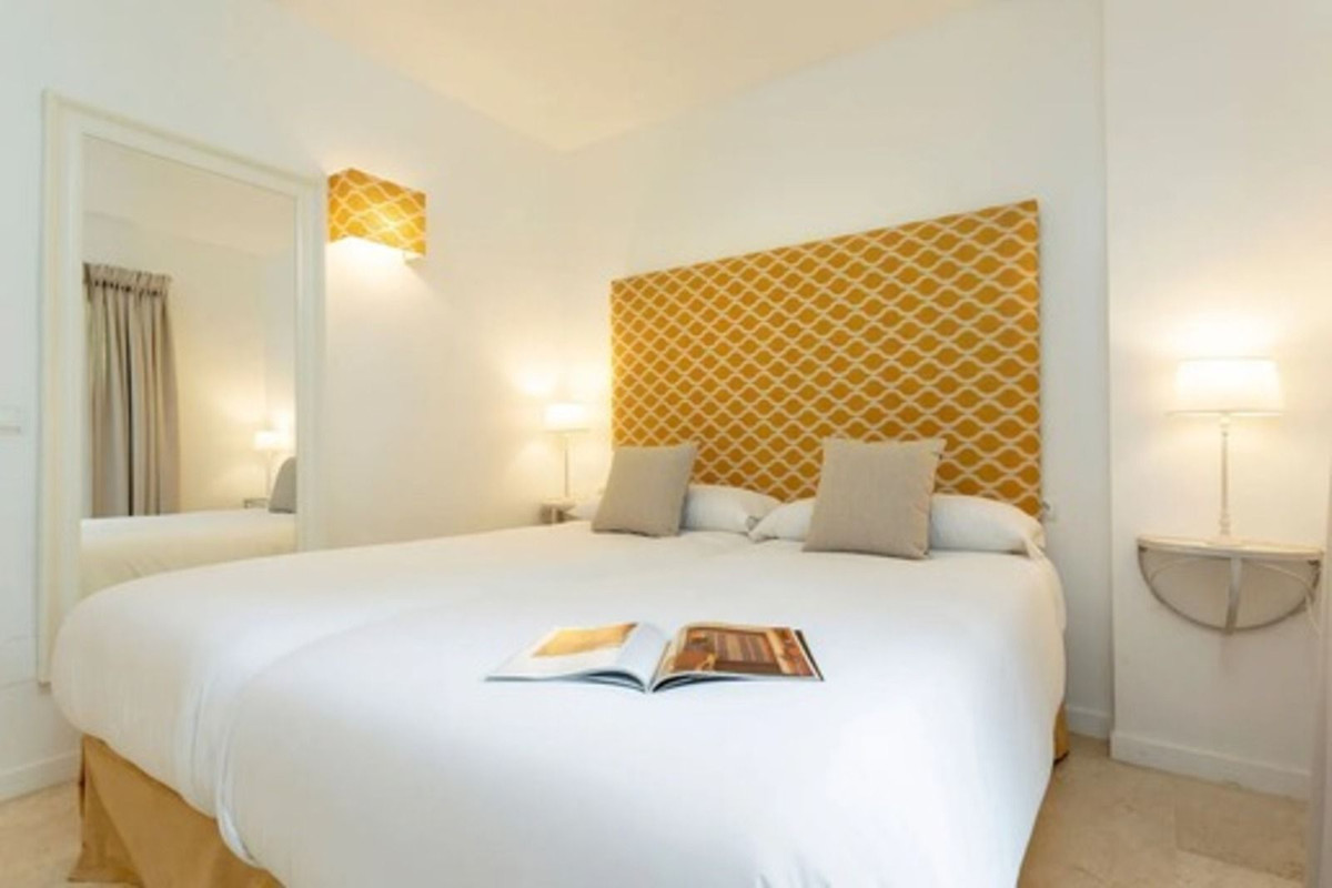 Huis te koop in Estepona | 2 slaapkamers H5108851