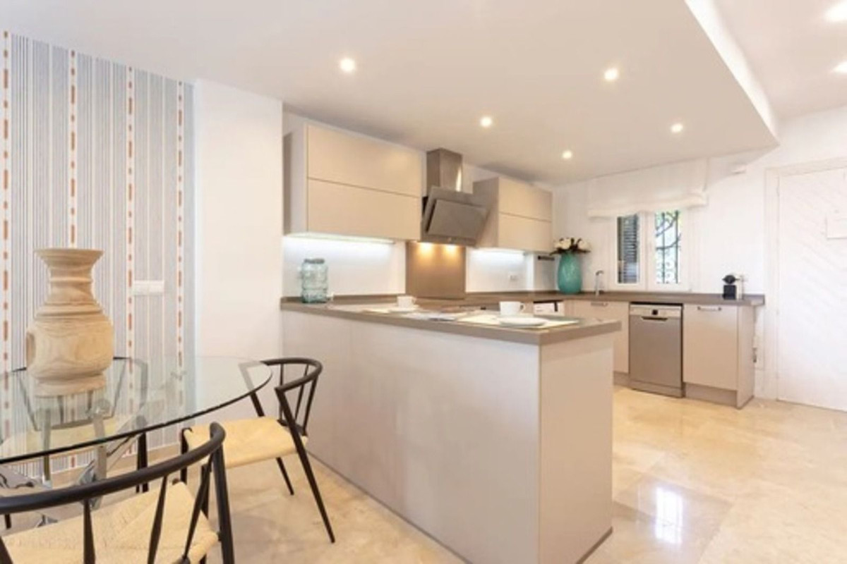 Huis te koop in Estepona | 2 slaapkamers H5108851