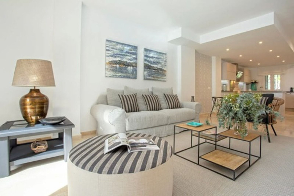 Huis te koop in Estepona | 2 slaapkamers H5108851