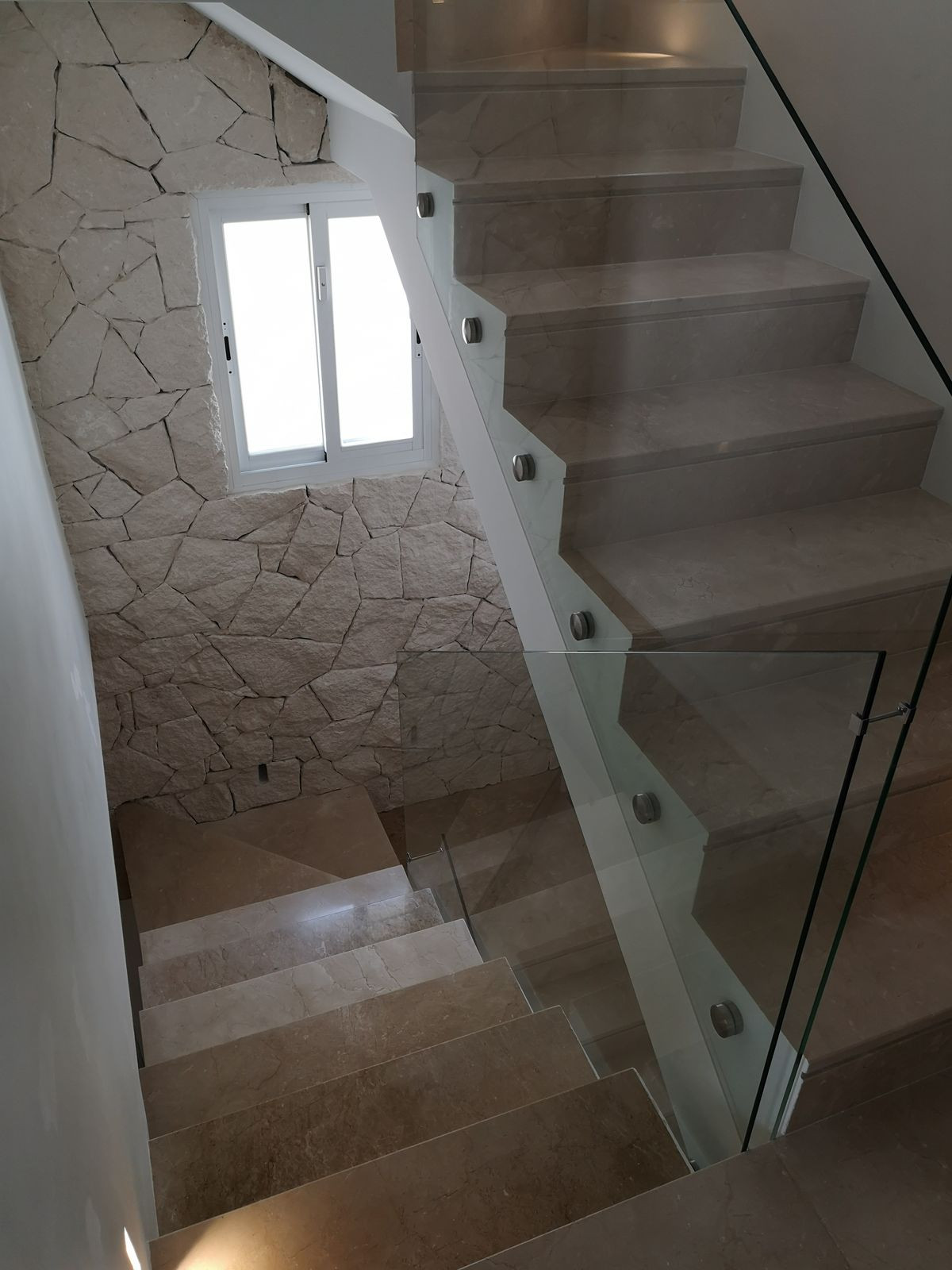 Huis te koop in Estepona | 4 slaapkamers H5109610