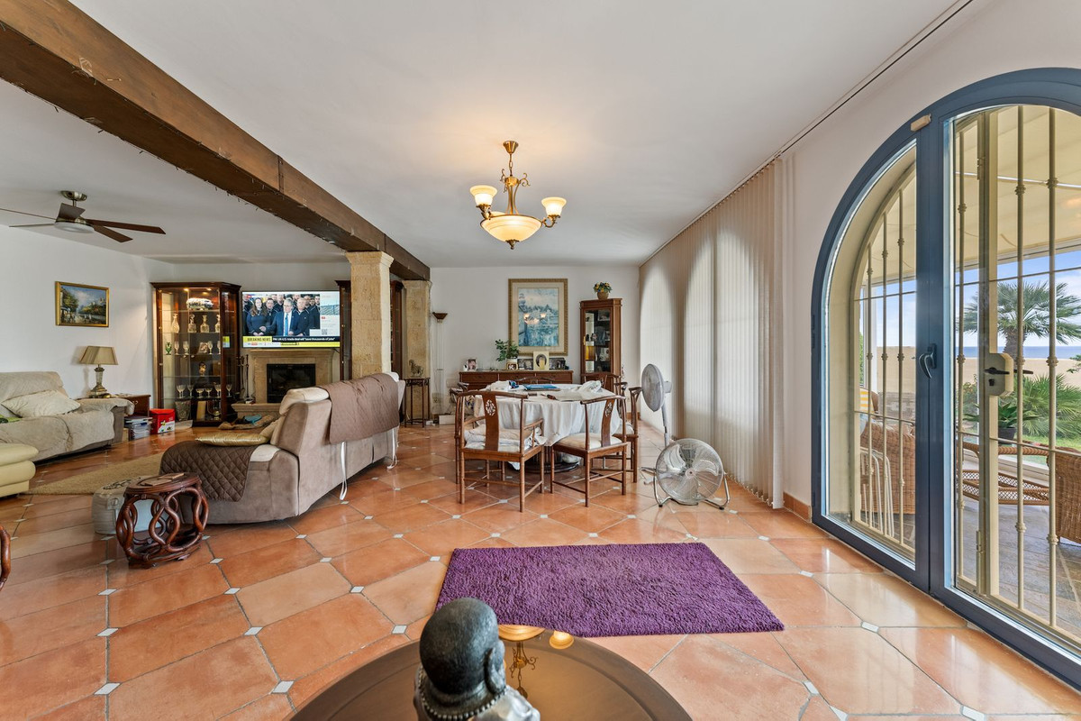 Huis te koop in Estepona | 4 slaapkamers H5111377