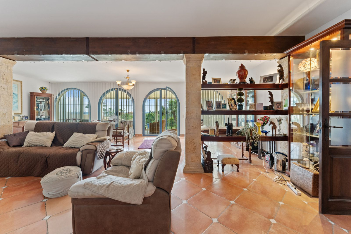 Huis te koop in Estepona | 4 slaapkamers H5111377