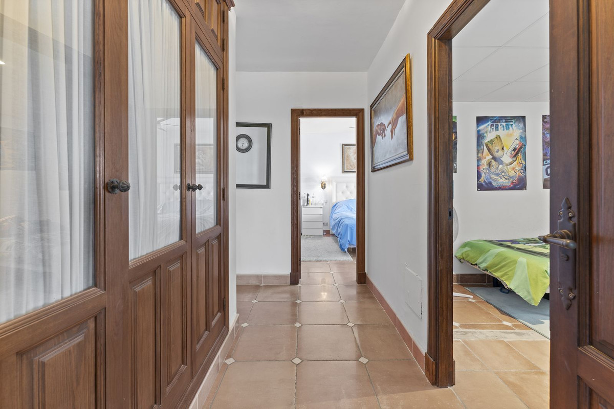Huis te koop in Estepona | 4 slaapkamers H5111377