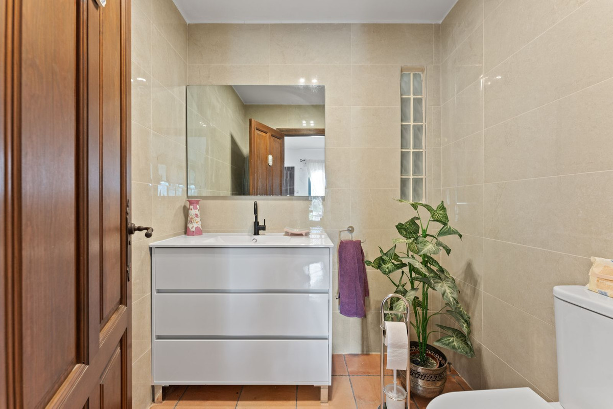 Huis te koop in Estepona | 4 slaapkamers H5111377