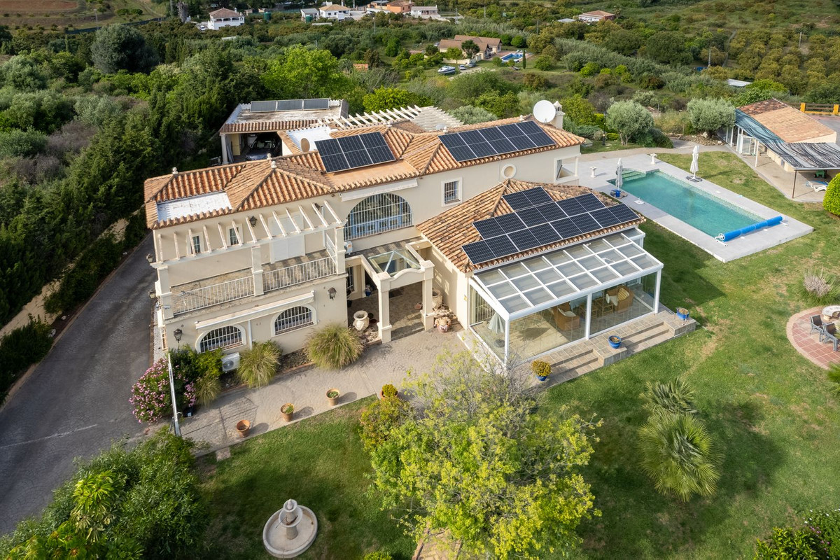 Huis te koop in Estepona | 4 slaapkamers H5111377