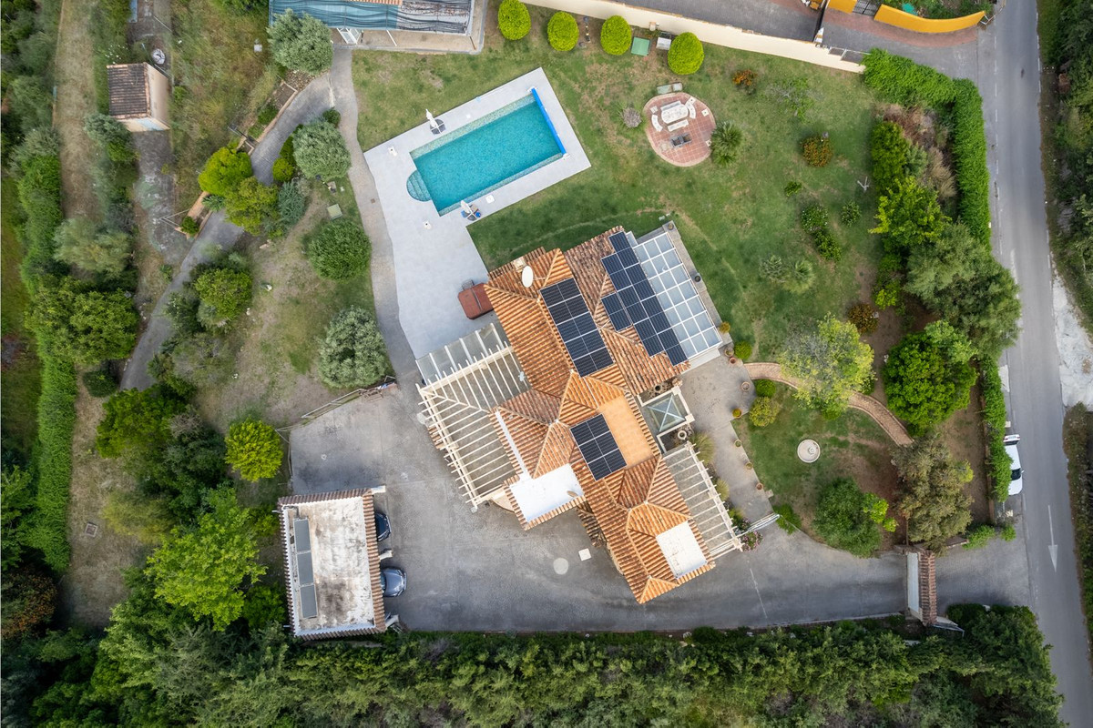 Huis te koop in Estepona | 4 slaapkamers H5111377
