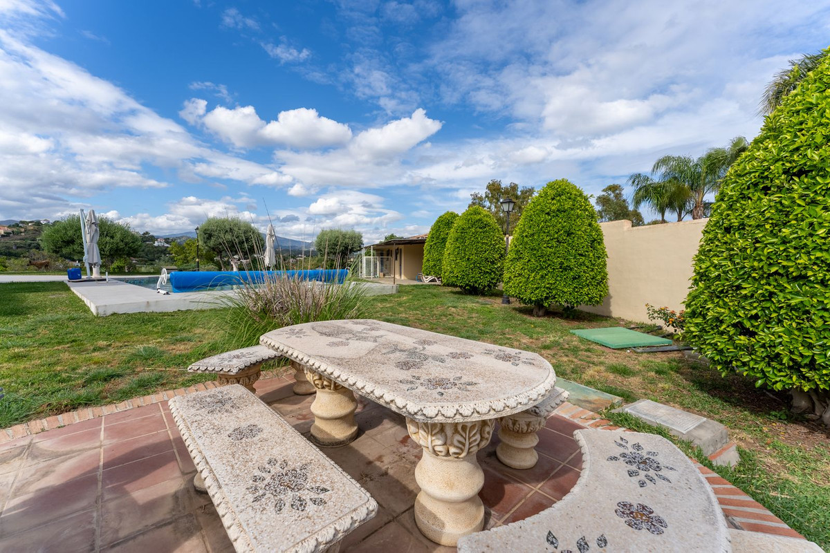 Huis te koop in Estepona | 4 slaapkamers H5111377
