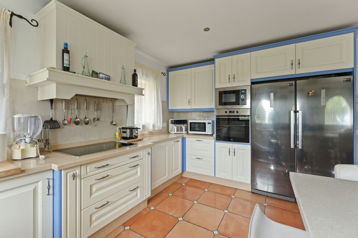 Huis te koop in Estepona | 4 slaapkamers H5111377