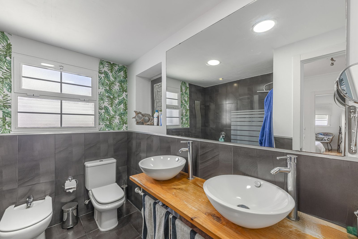 Huis te koop in Estepona | 4 slaapkamers H5112328