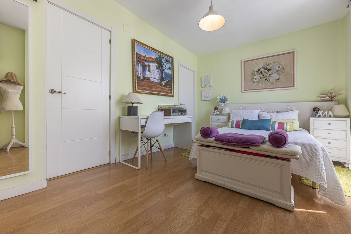 Huis te koop in Estepona | 4 slaapkamers H5112328