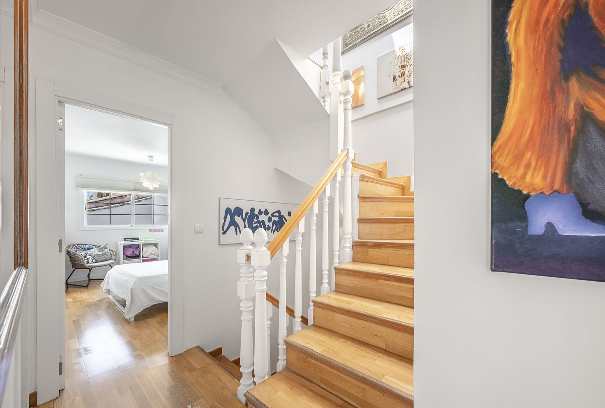 Huis te koop in Estepona | 4 slaapkamers H5112328