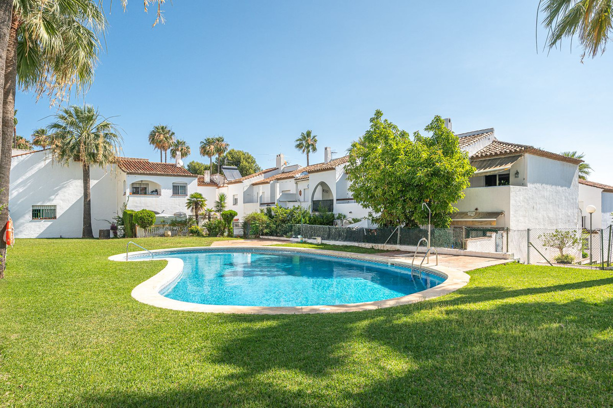 Huis te koop in Estepona | 4 slaapkamers H5112328