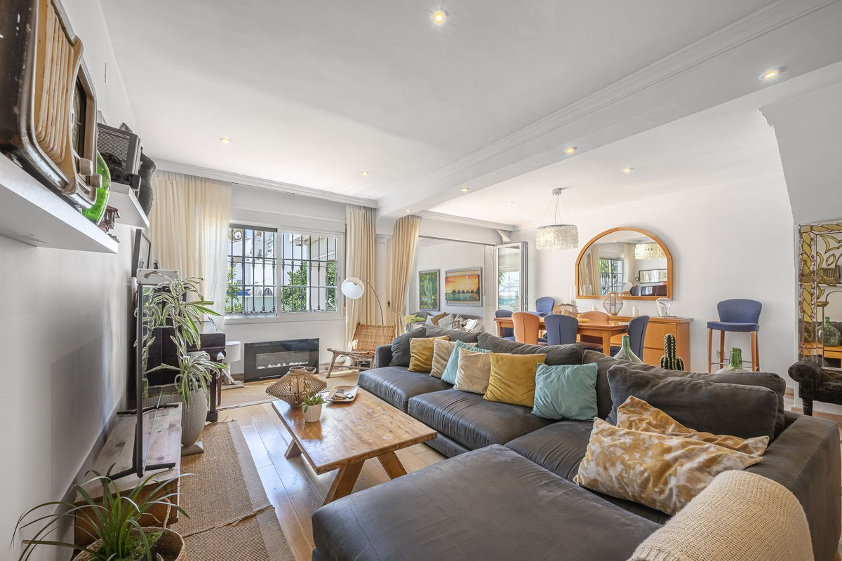 Huis te koop in Estepona | 4 slaapkamers H5112328