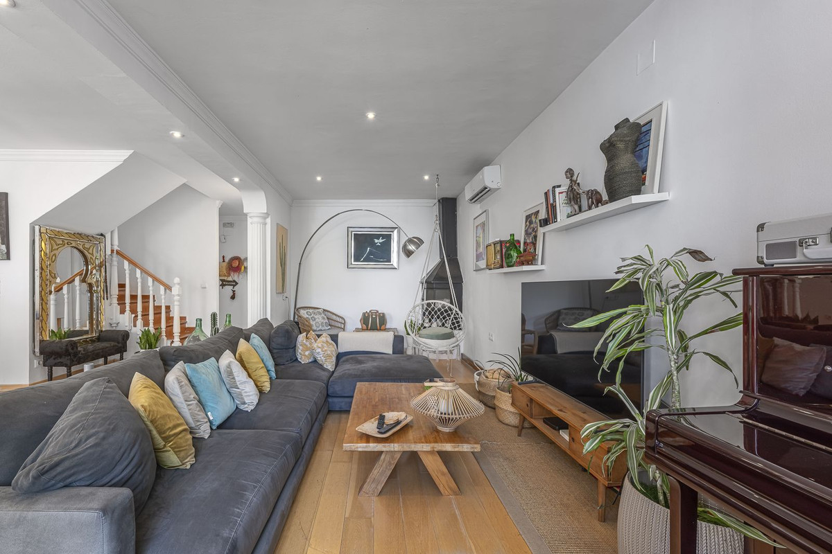 Huis te koop in Estepona | 4 slaapkamers H5112328
