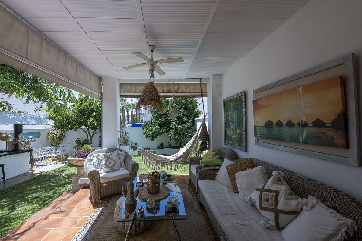Huis te koop in Estepona | 4 slaapkamers H5112328