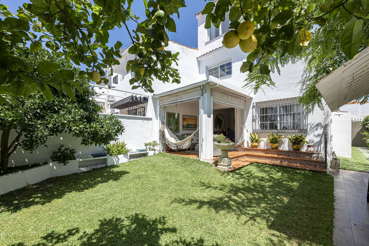 Huis te koop in Estepona | 4 slaapkamers H5112328