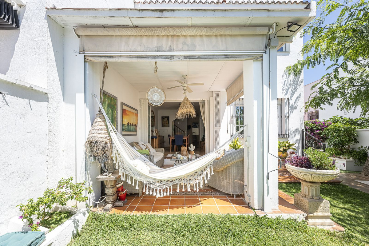 Huis te koop in Estepona | 4 slaapkamers H5112328