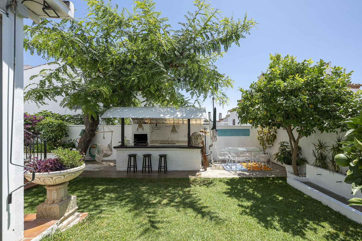 Huis te koop in Estepona | 4 slaapkamers H5112328