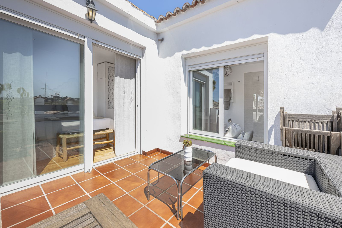 Huis te koop in Estepona | 4 slaapkamers H5112328