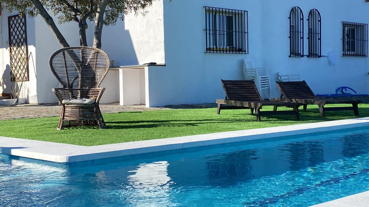 Finca - Cortijo te koop in Estepona | 4 slaapkamers H5114683
